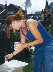 painting the shoeshelve